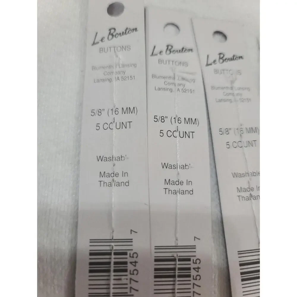 LeBouton Button Bundle Clear White Floral Cut 2 Pks 3/4